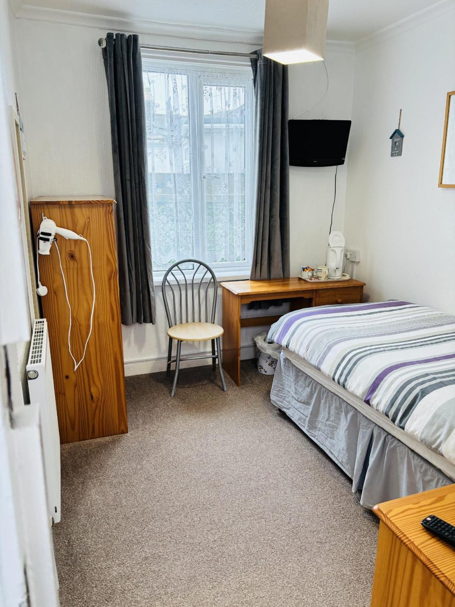 Carnson House Bed & Breakfast Penzance Room photo